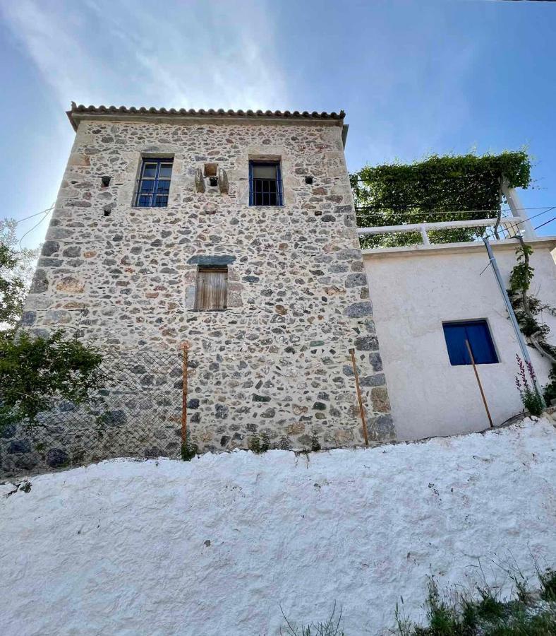 Politeika Traditional House Tirós Exteriér fotografie